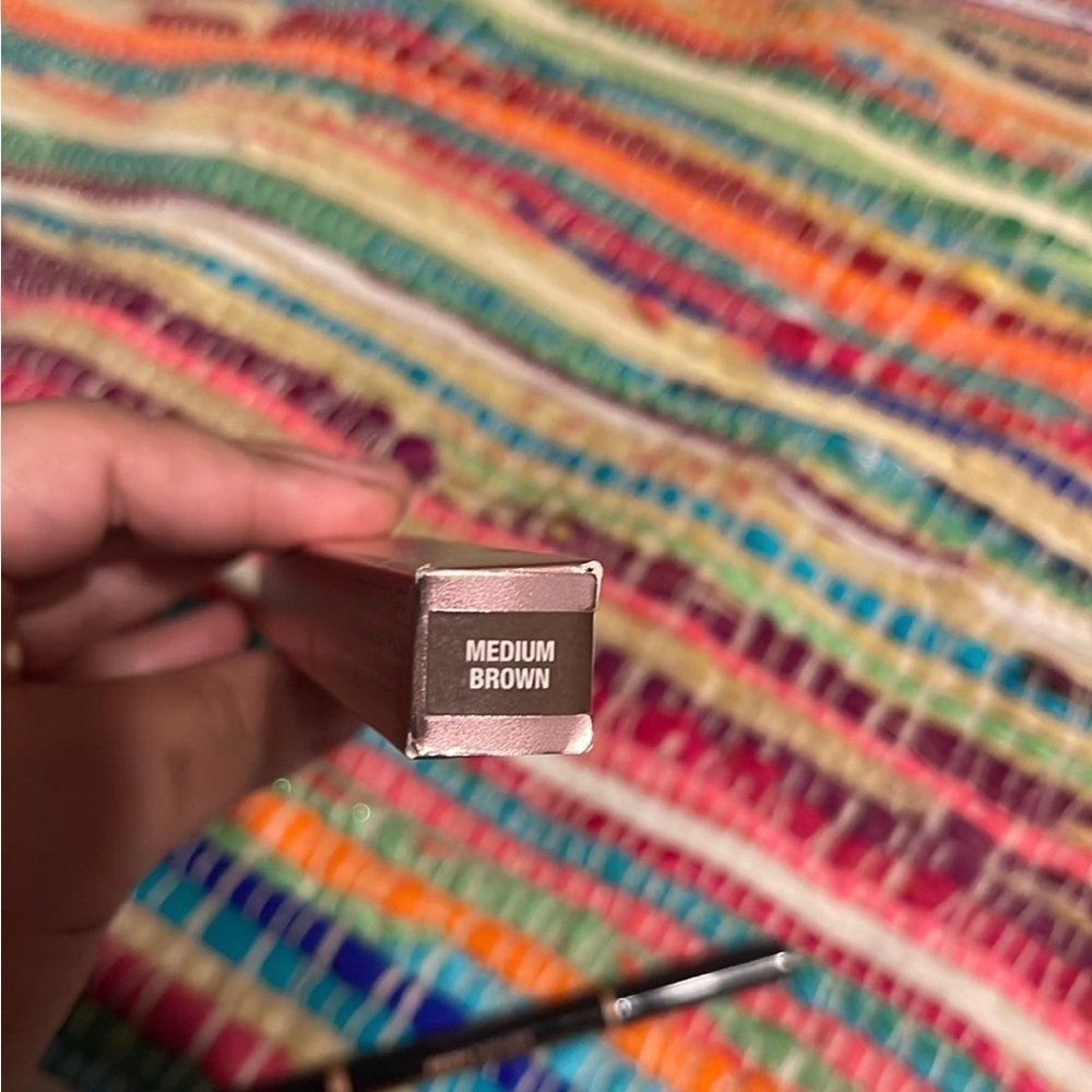 ANASTASIA Beverly Hills brow definer - Picture 2 of 4